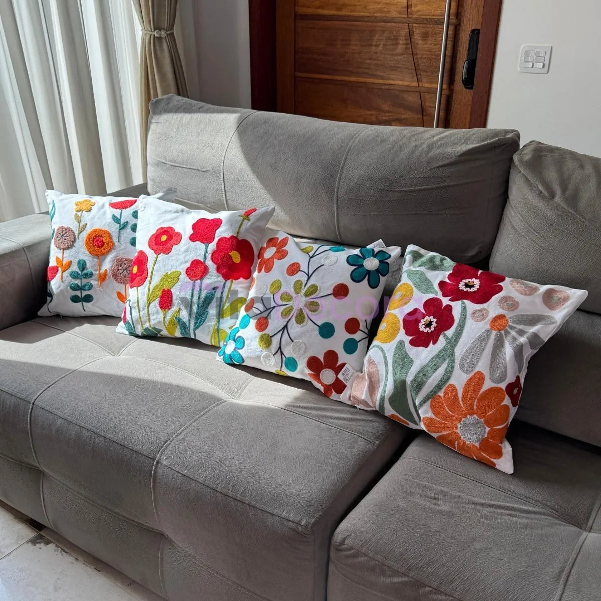 Kit 4 Capas Almofadas Decorativas 43x43 Estampas Florais Premium Sofá Sala