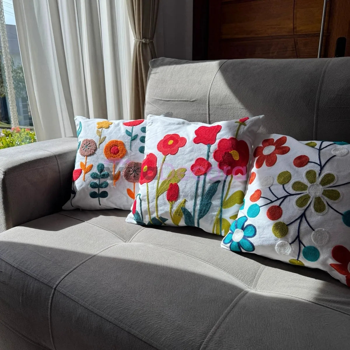 Kit 4 Capas Almofadas Decorativas 43x43 Estampas Florais Premium Sofá Sala