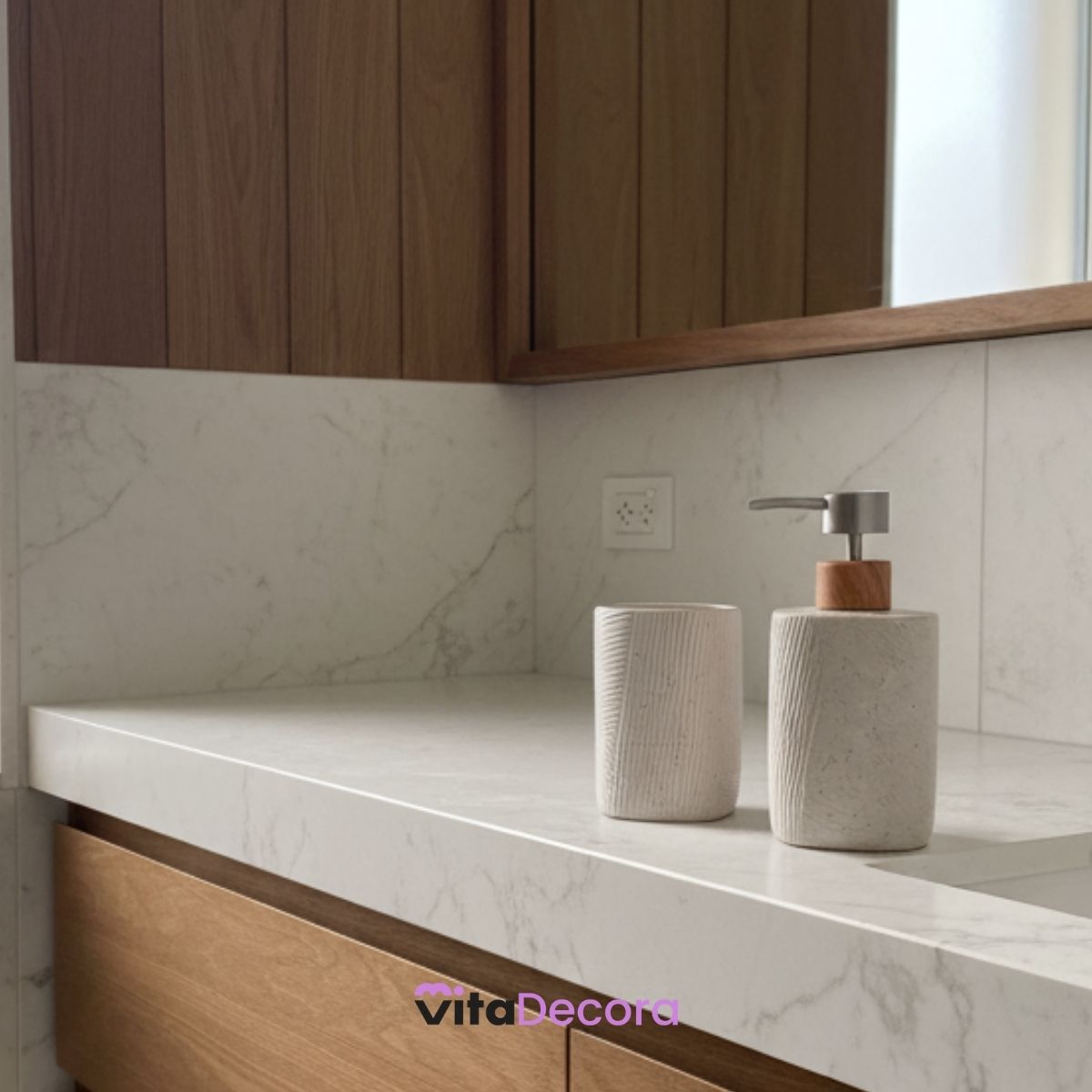 Kit Lavabo Conjunto Dispenser e Porta Escovas Porcelana 2 Peças