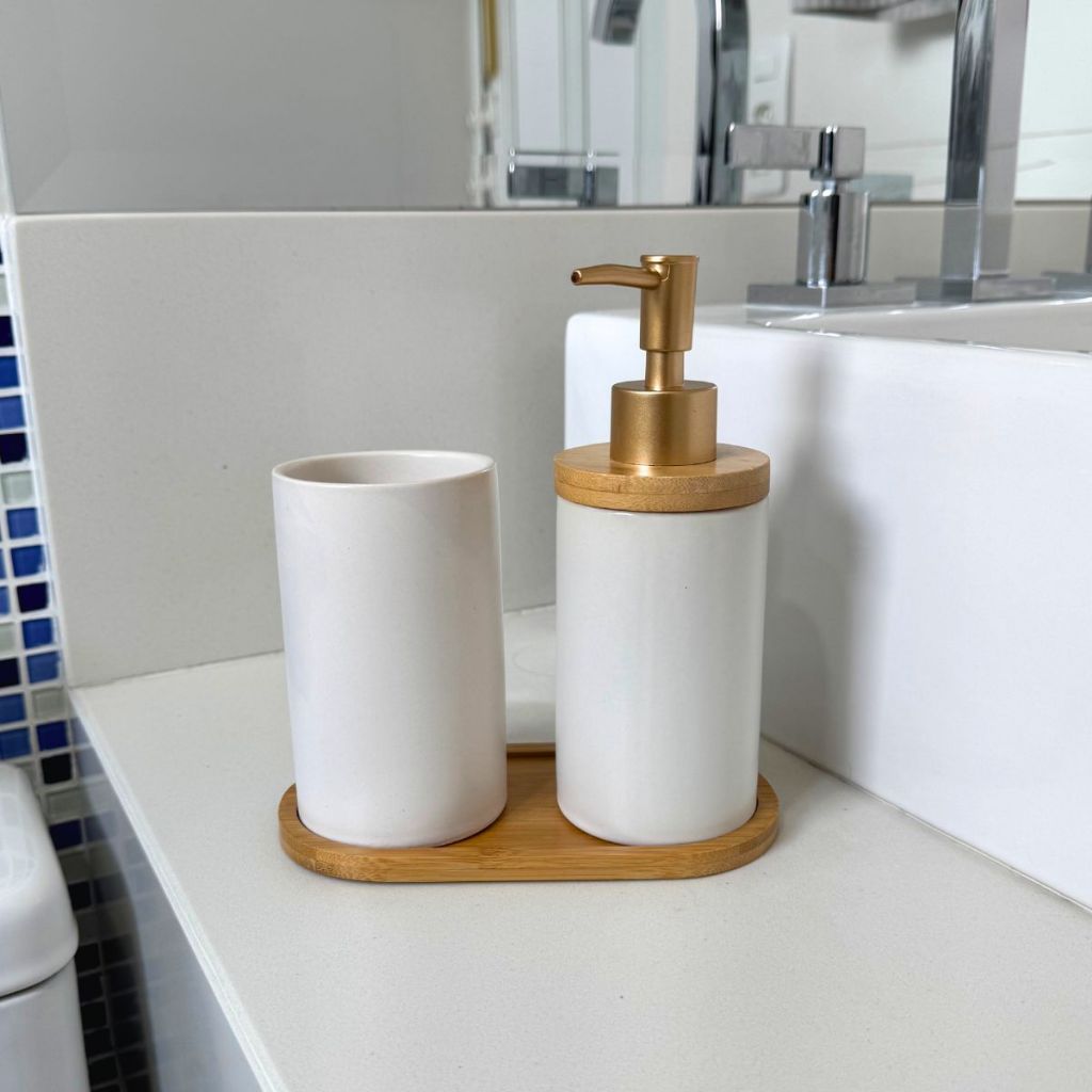 Kit Banheiro Minimalist - Conjunto Saboneteira e Porta Escova Porcelana com Base Bambu 3 Peças