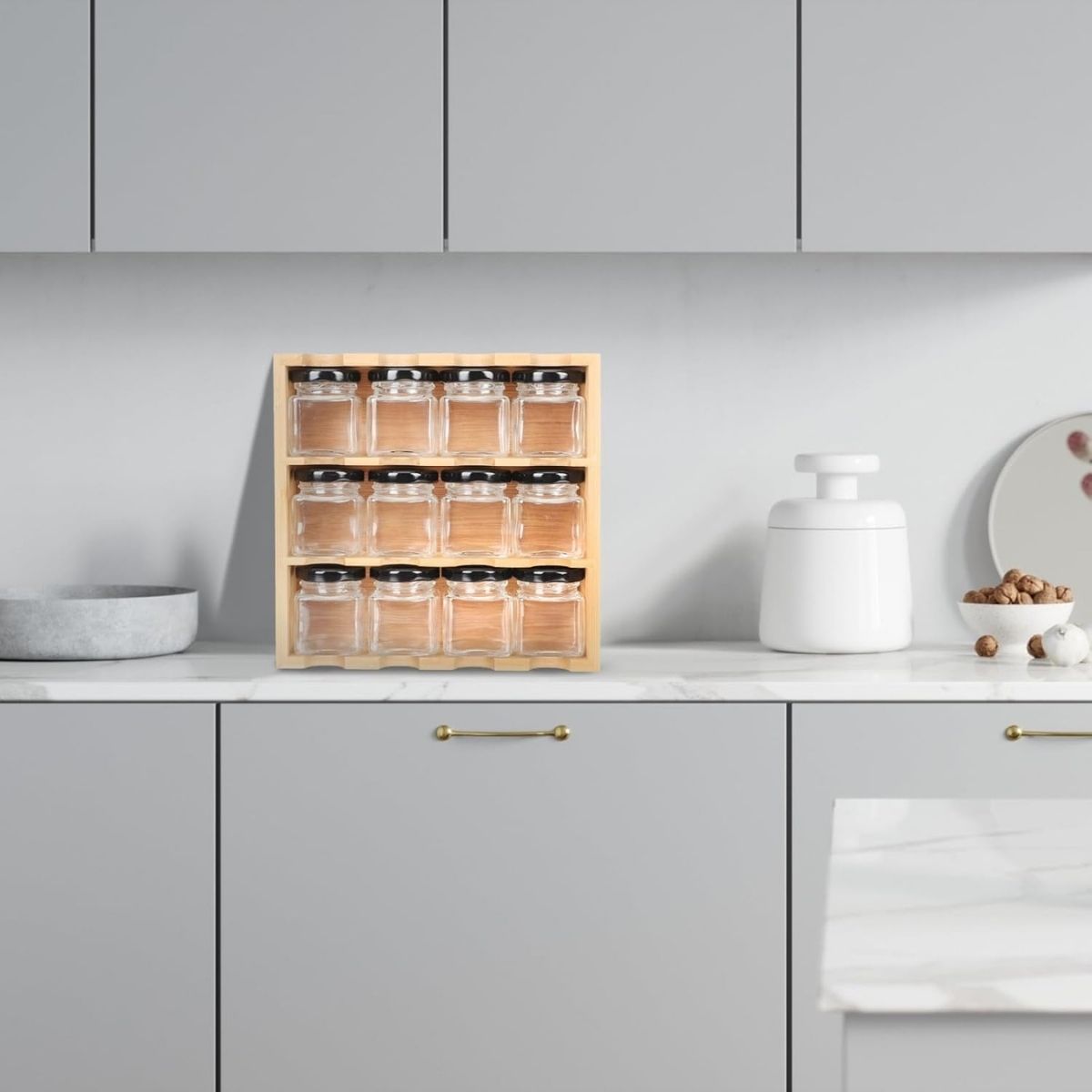 Porta temperos em bambu com 12 potes herméticos para organização de cozinha.